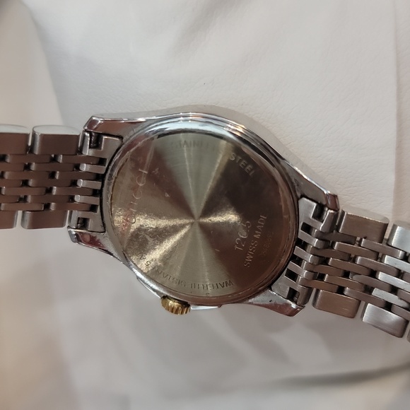 Gucci UNISEX Two Tone Stainless Steel Watch - Picture 6 of 6
